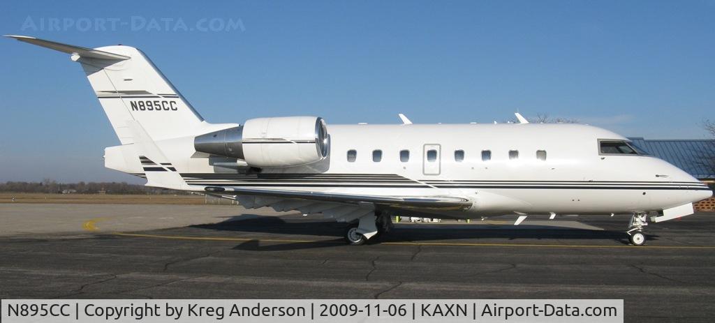 N895CC, 1995 Canadair Challenger 601-3R (CL-600-2B16) C/N 5177, a 1995 Canadair CL600-2B16 Challenger parked on the ramp