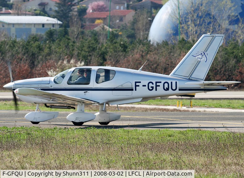 F-GFQU, Socata TB-10 Tobago C/N 769, Taxiing for a new light flight around the airfield...