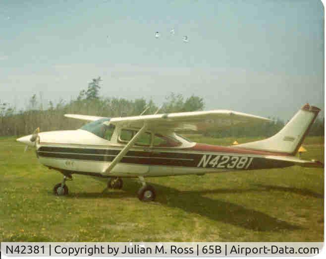 N42381, 1968 Cessna 182L Skylane C/N 18258998, I loved this aircraft. Flew in it many times.