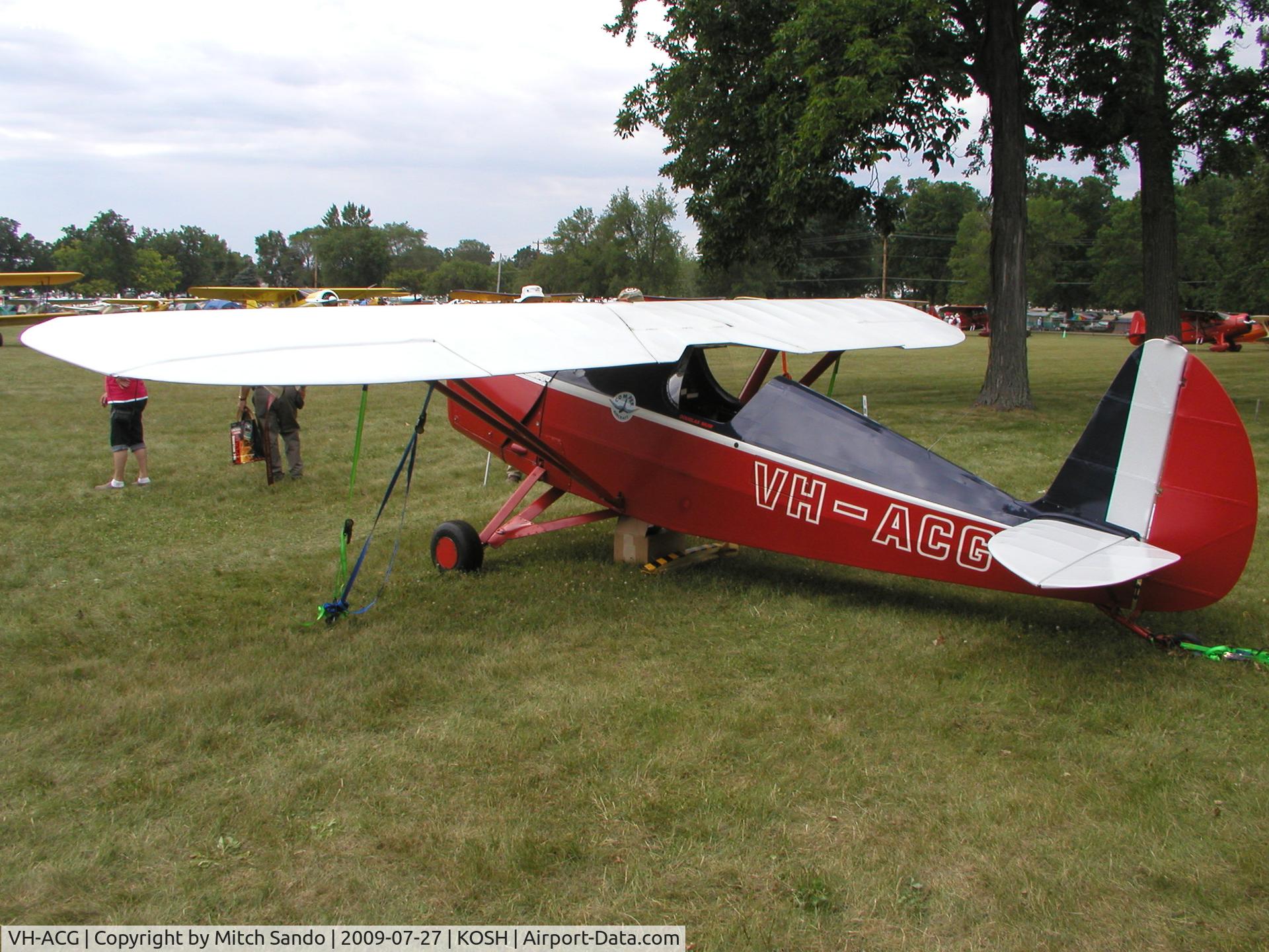VH-ACG, 1932 Comper CLA-7 Swift C/N GS32/2, EAA AirVenture 2009.