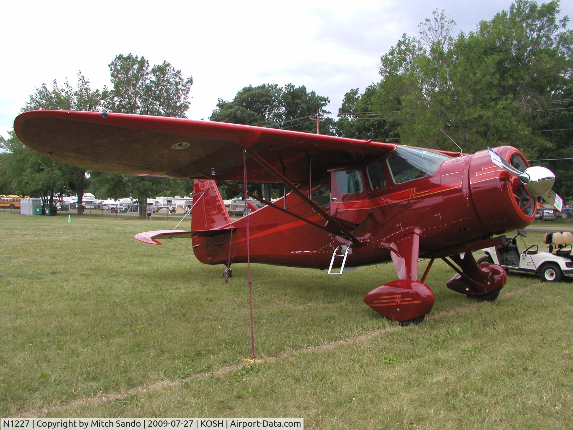 N1227, 1940 Howard Aircraft DGA-15P C/N 516, EAA AirVenture 2009.