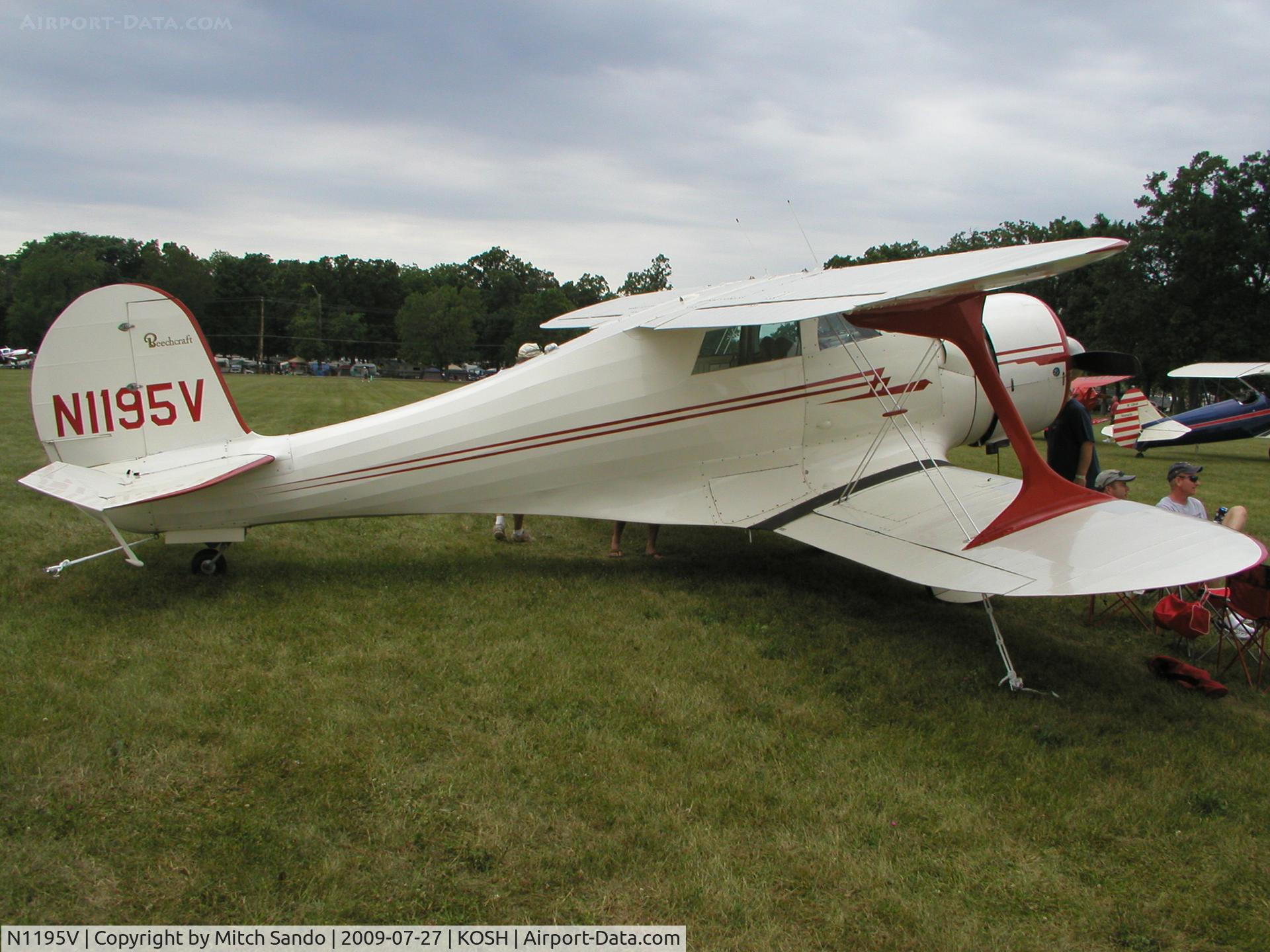 N1195V, 1947 Beech D17S Staggerwing C/N 6749, EAA AirVenture 2009.