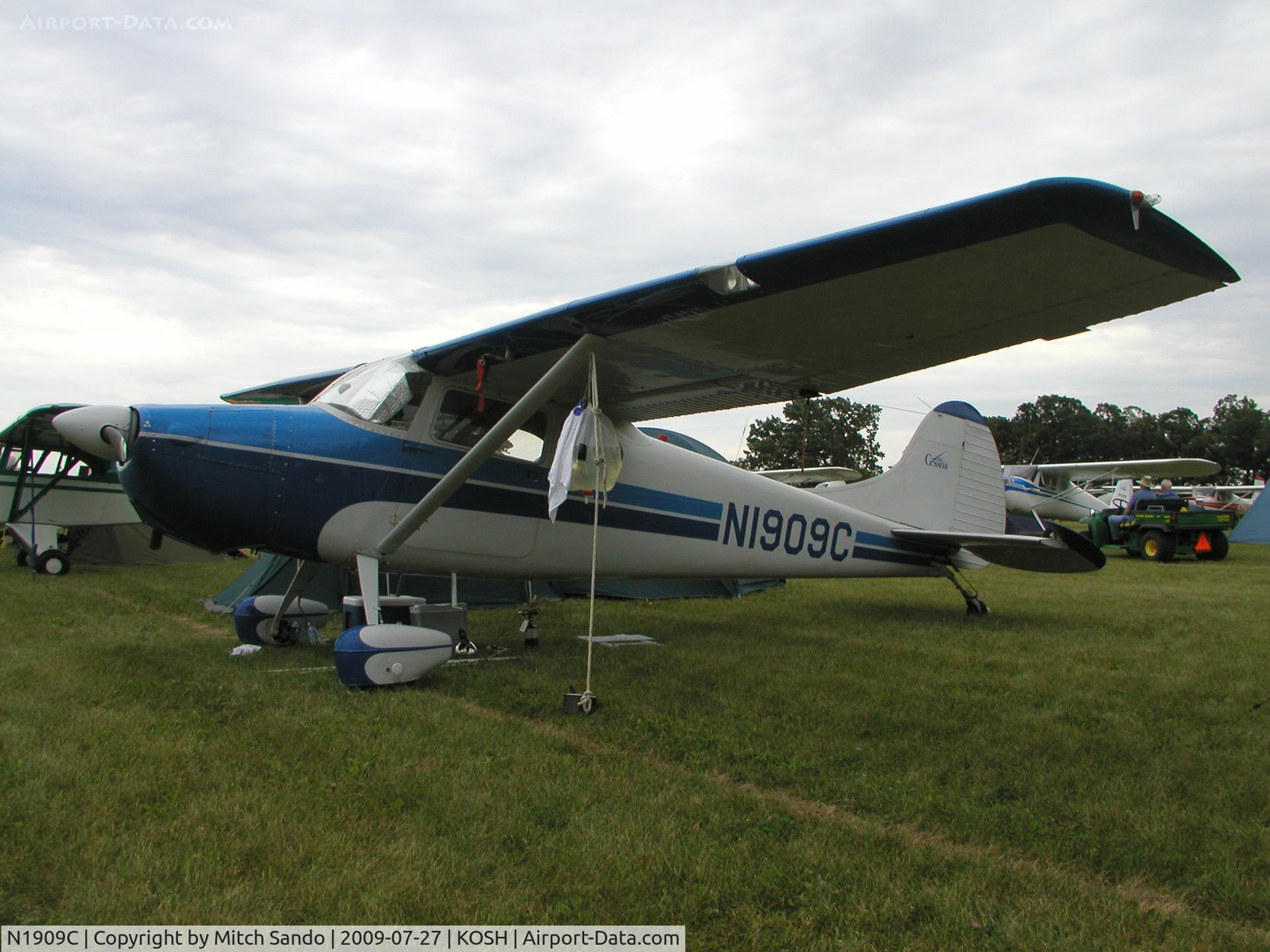 N1909C, 1953 Cessna 170B C/N 26054, EAA AirVenture 2009.