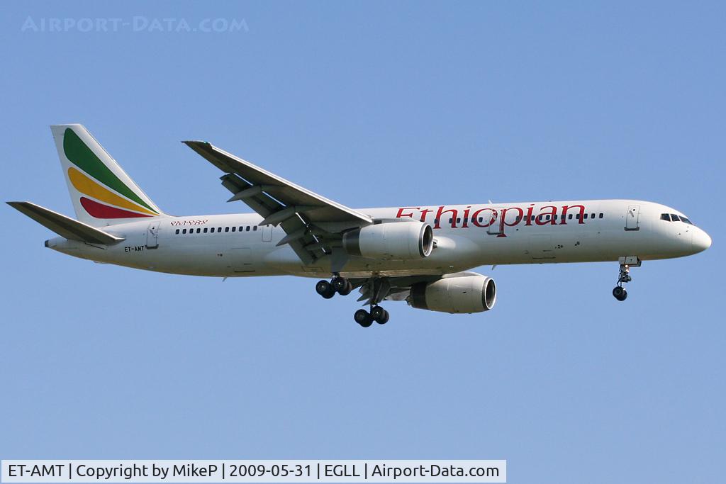 ET-AMT, 1998 Boeing 757-23N C/N 27976, Short final to 09L at Heathrow.