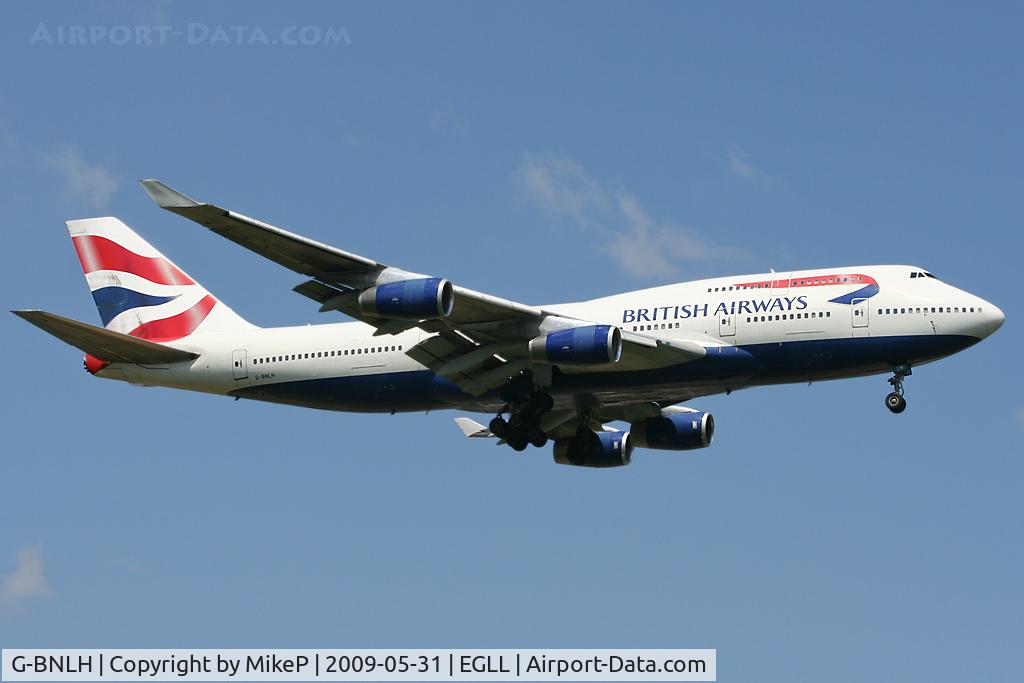 G-BNLH, 1989 Boeing 747-436 C/N 24050, Short final to 09L at Heathrow.