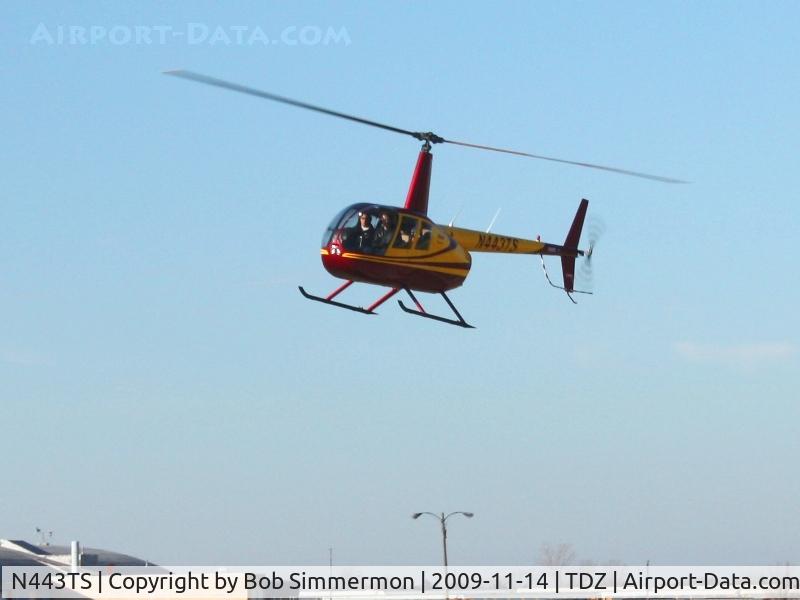 N443TS, 2006 Robinson R44 II C/N 11034, Arriving at the EAA breakfast fly-in - Toledo, Ohio.
