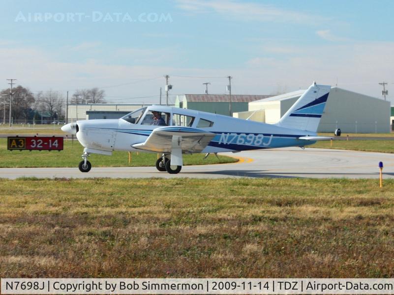 N7698J, 1969 Piper PA-28R-180 Cherokee Arrow C/N 28R-31098, Arriving at the EAA breakfast fly-in - Toledo, Ohio.
