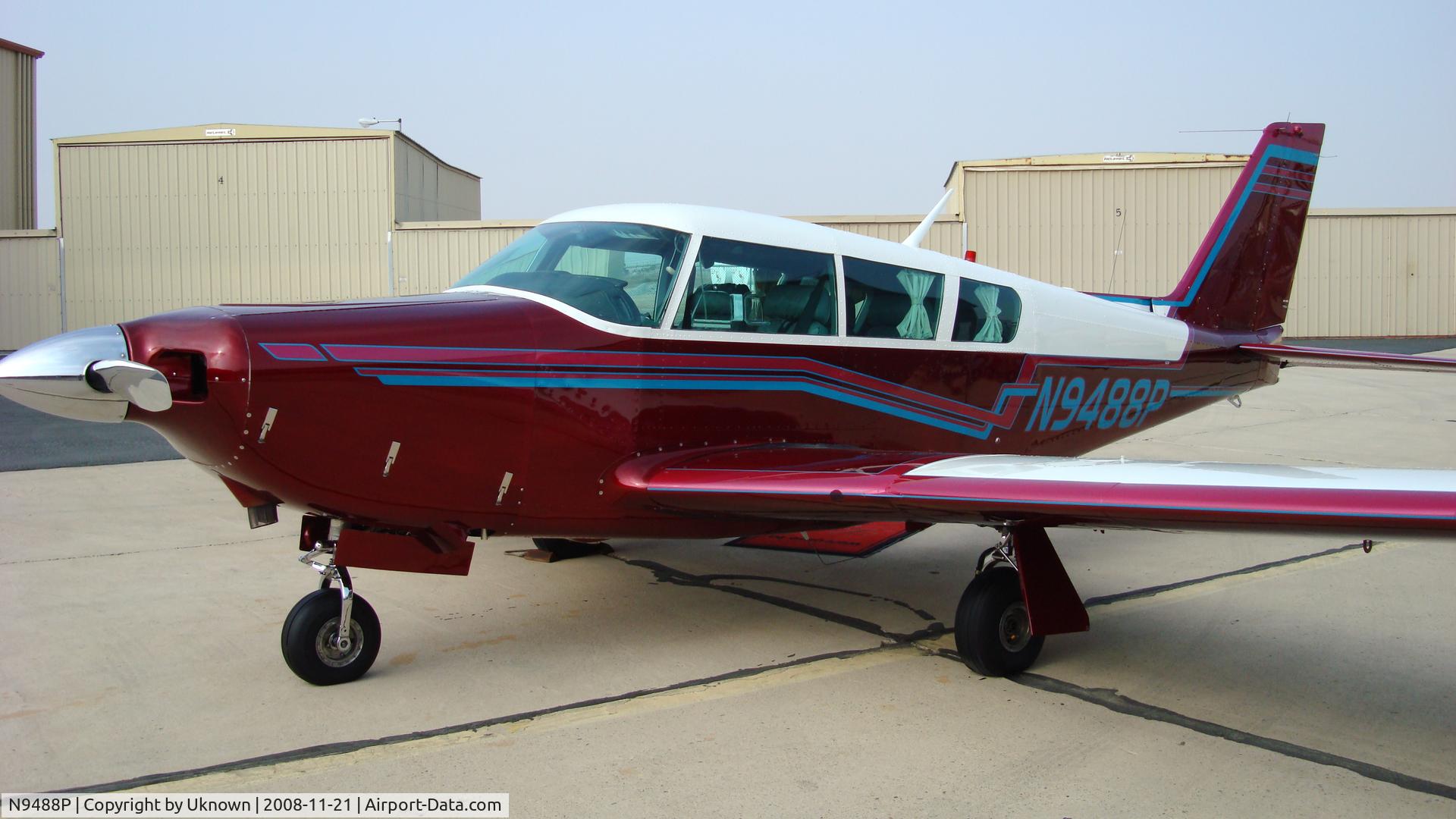 N9488P, 1971 Piper PA-24-260 Comanche C/N 24-5004, Taken in Bakersfield, CA