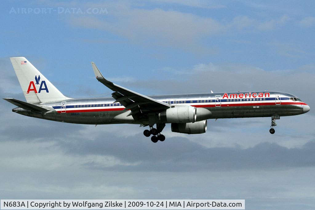 N683A, 1992 Boeing 757-223 C/N 25340, visitor