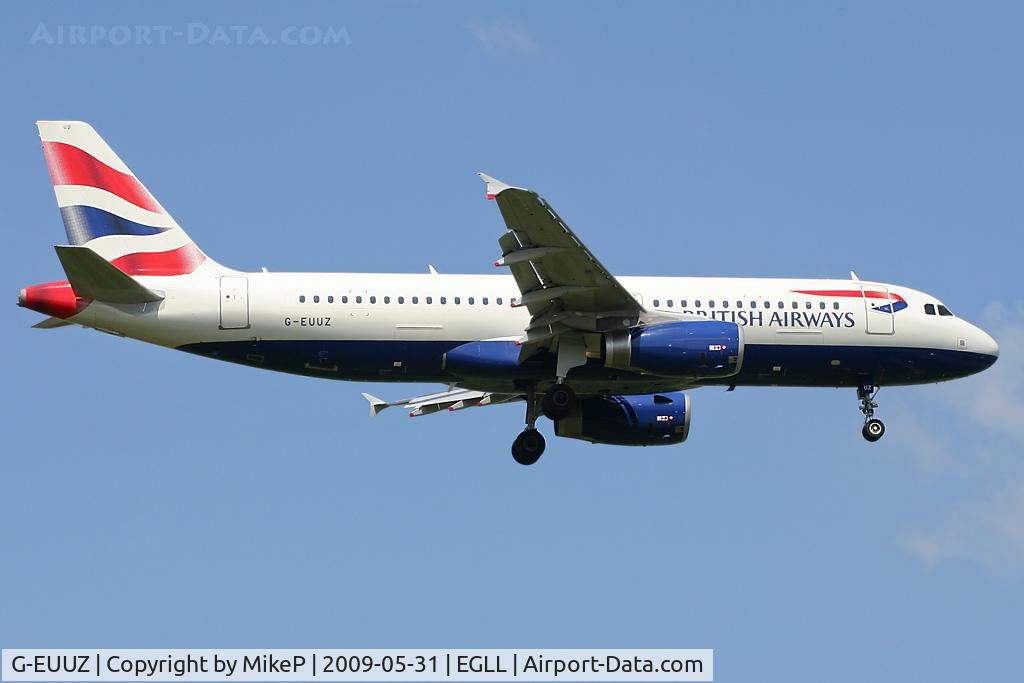G-EUUZ, 2008 Airbus A320-232 C/N 3649, Short final to 09L at Heathrow.