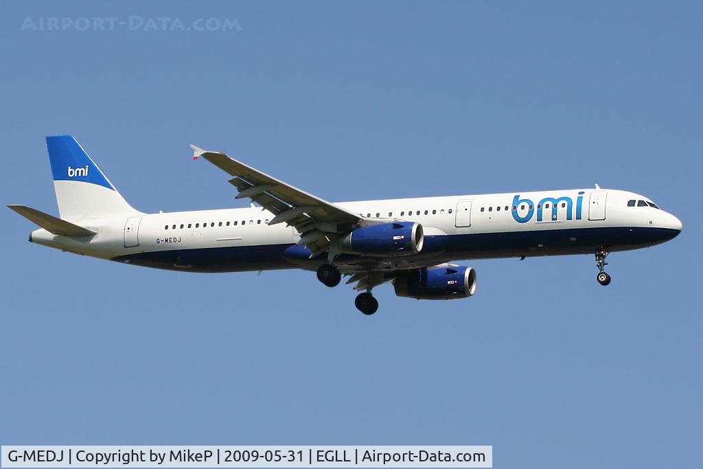 G-MEDJ, 2004 Airbus A321-231 C/N 2190, BD Hybrid in ex BA colours.
