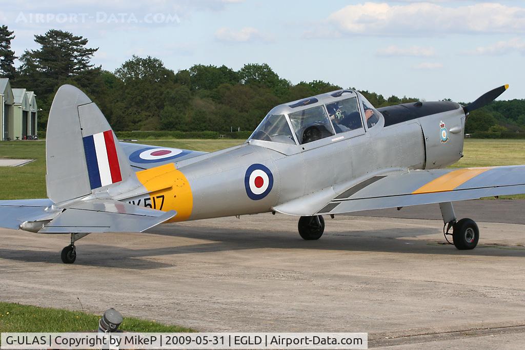 G-ULAS, 1952 De Havilland DHC-1 Chipmunk T.10 C/N C1/0554, At the pumps.