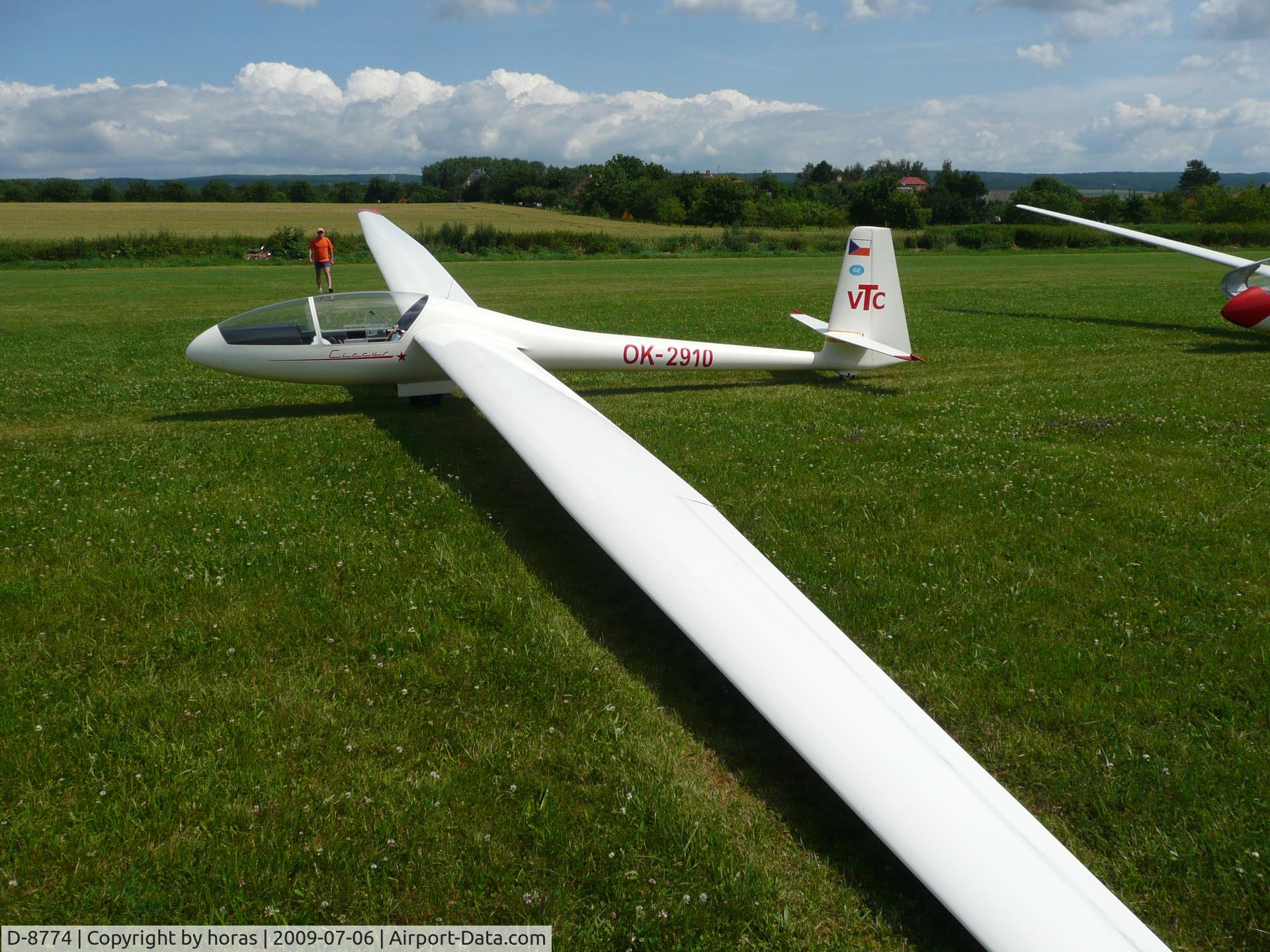 D-8774, 1969 Schempp-Hirth Cirrus, c/n 62, VTC OK-2910 SAFARI 2009 LKDK
