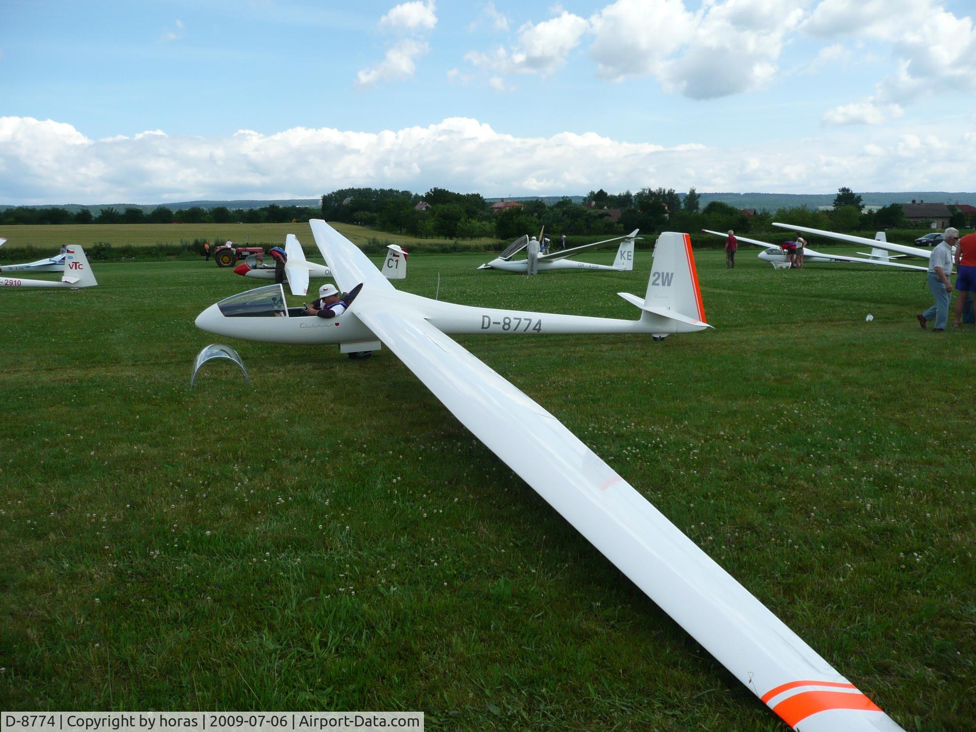 D-8774, 1969 Schempp-Hirth Cirrus C/N 62, SH D-8774 SAFARI 2009 LKDK