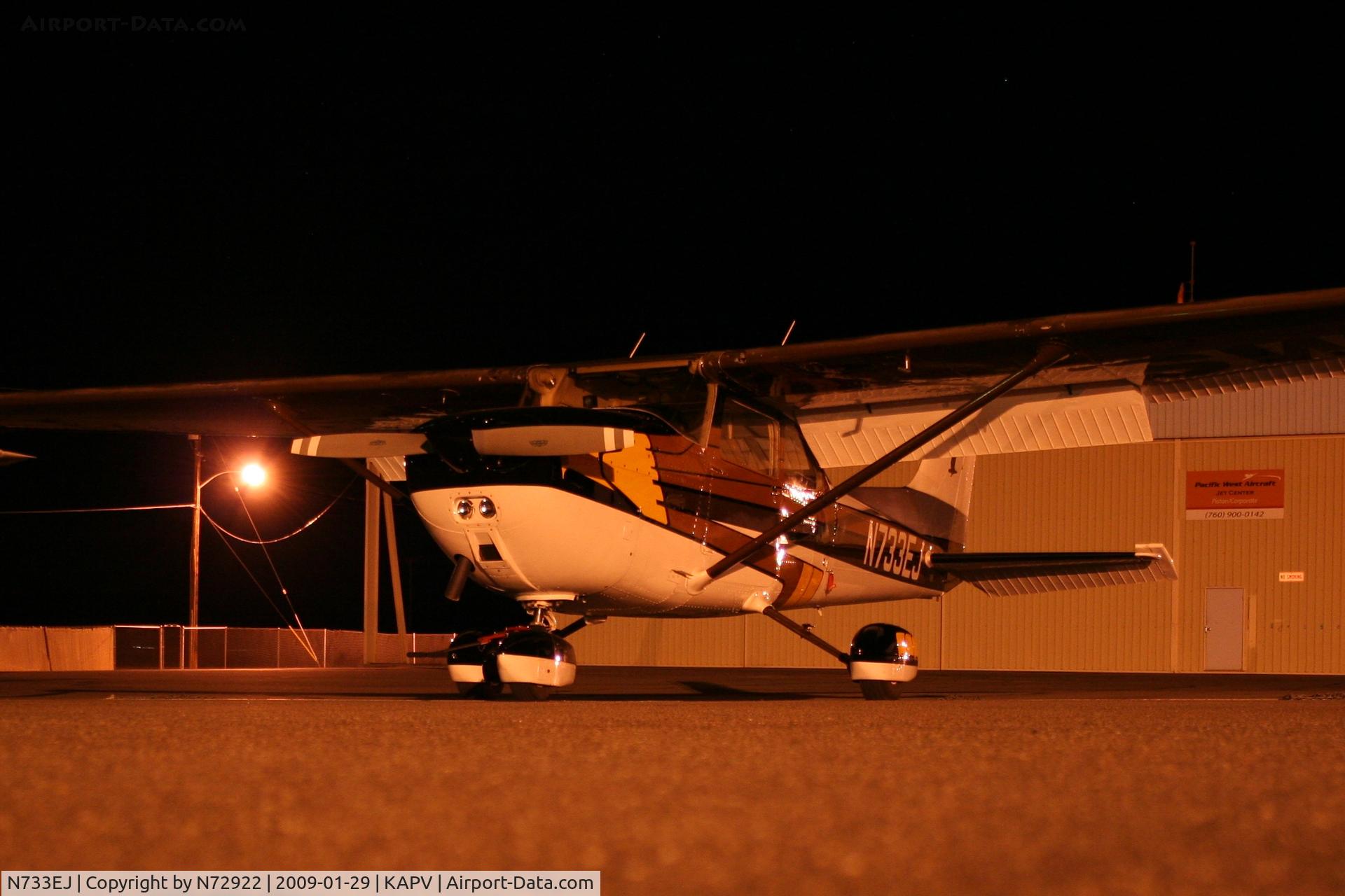 N733EJ, 1976 Cessna 172N C/N 17268235, Overnight trip to APV