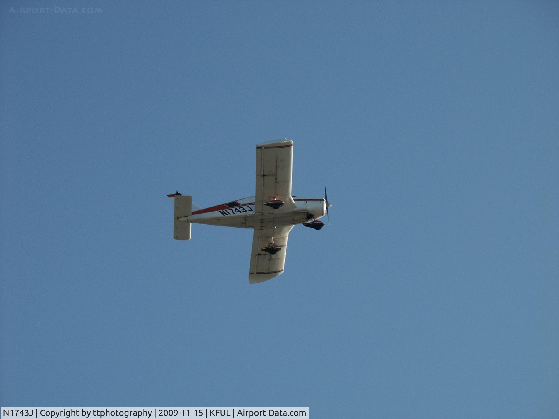 N1743J, 1968 Piper PA-28-140 C/N 28-24159, 1968 Piper PA-28-140