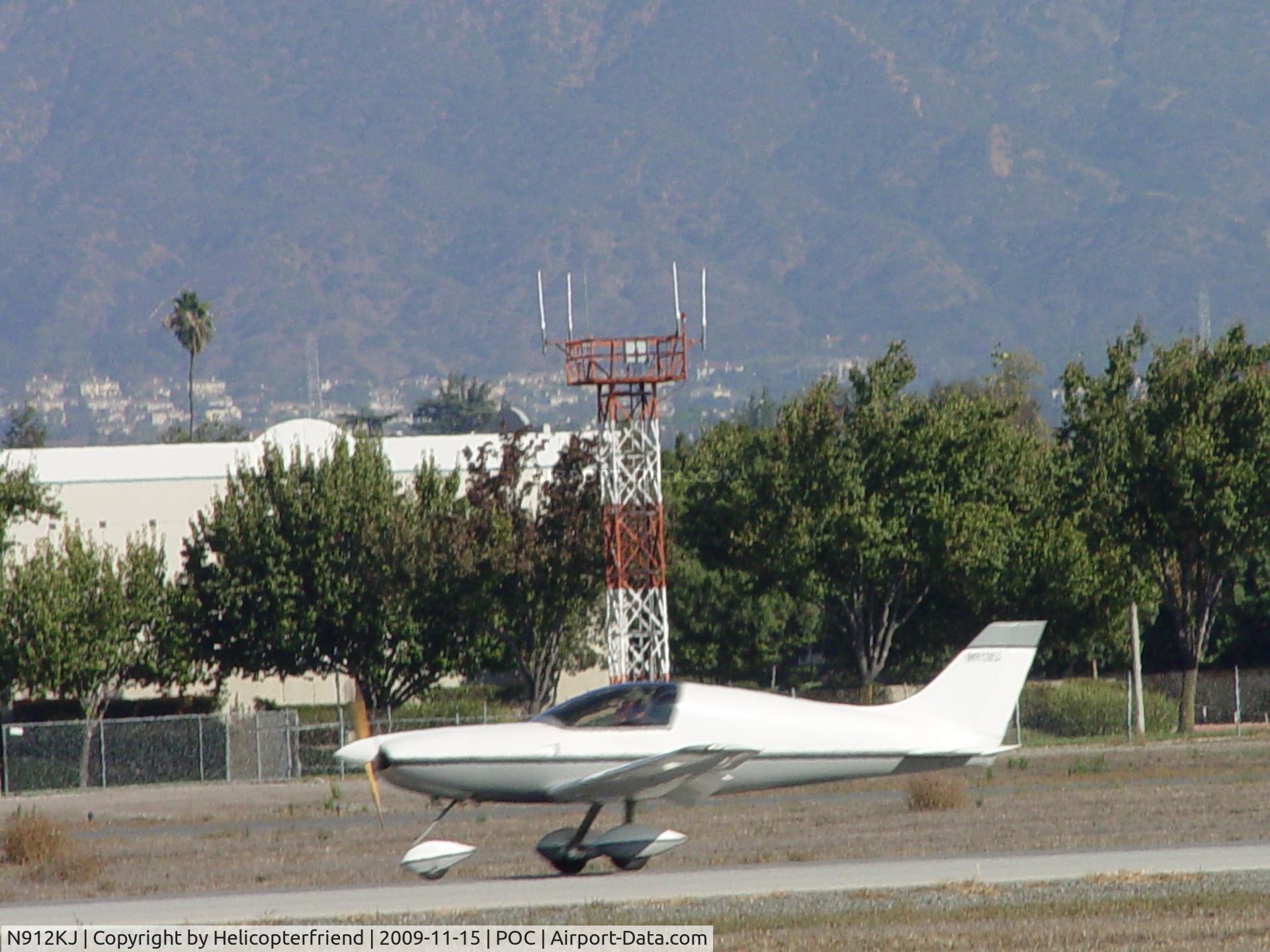 N912KJ, 2000 Aero Designs Pulsar XP912 C/N 349, Landing on 26L Brackett