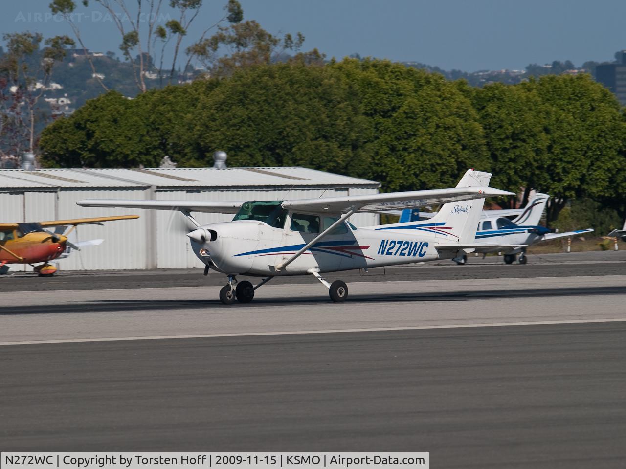 N272WC, 1979 Cessna 172N C/N 17272677, N272WC departing from RWY 21