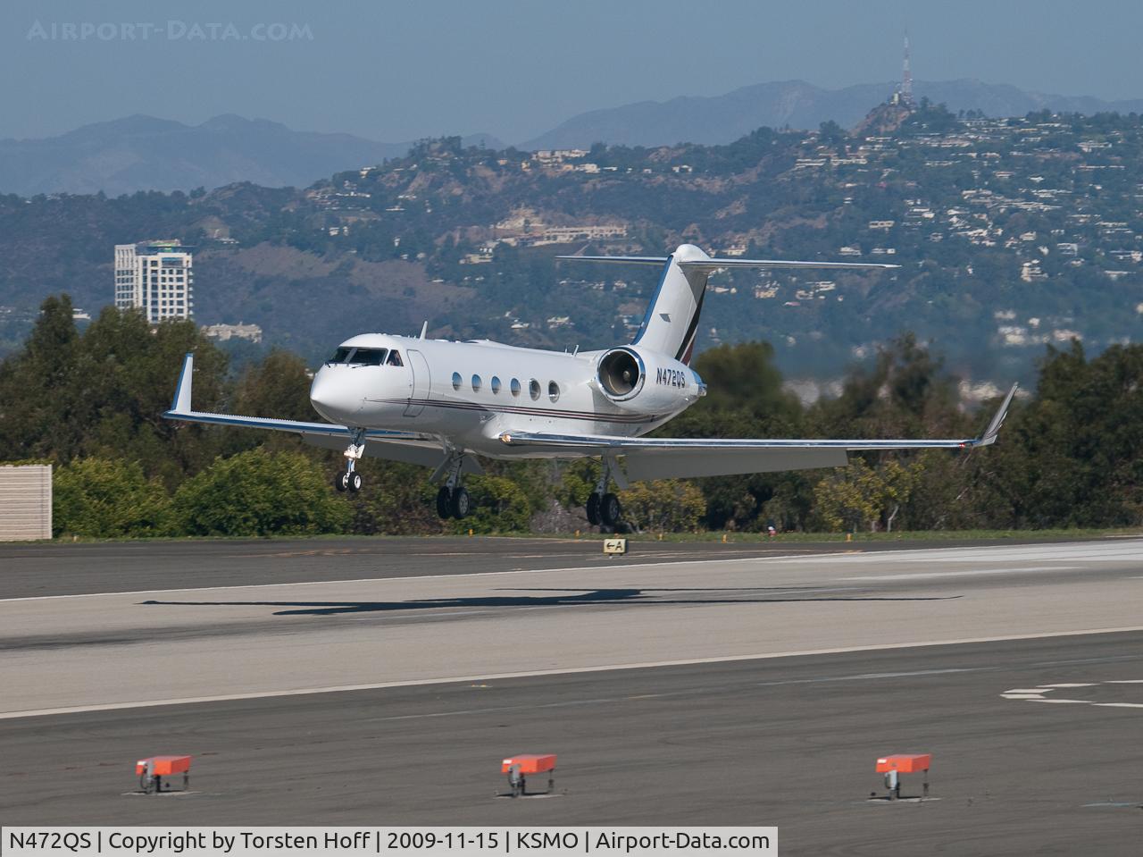 N472QS, 1999 Gulfstream Aerospace G-IV C/N 1372, N472QS arriving on RWY 21