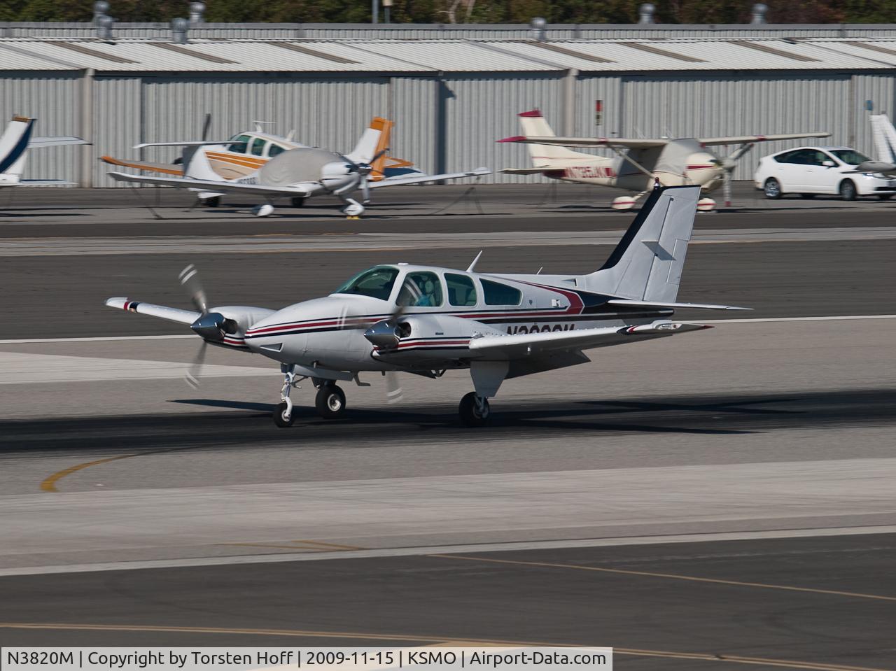 N3820M, 1981 Beech 95-B55 (T42A) Baron C/N TC-2372, N3820M arriving on RWY 21