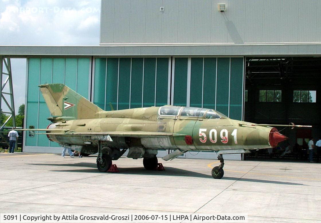 5091, 1973 Mikoyan-Gurevich MiG-21UM C/N 516915091, Pápa HUNAF Base Airport