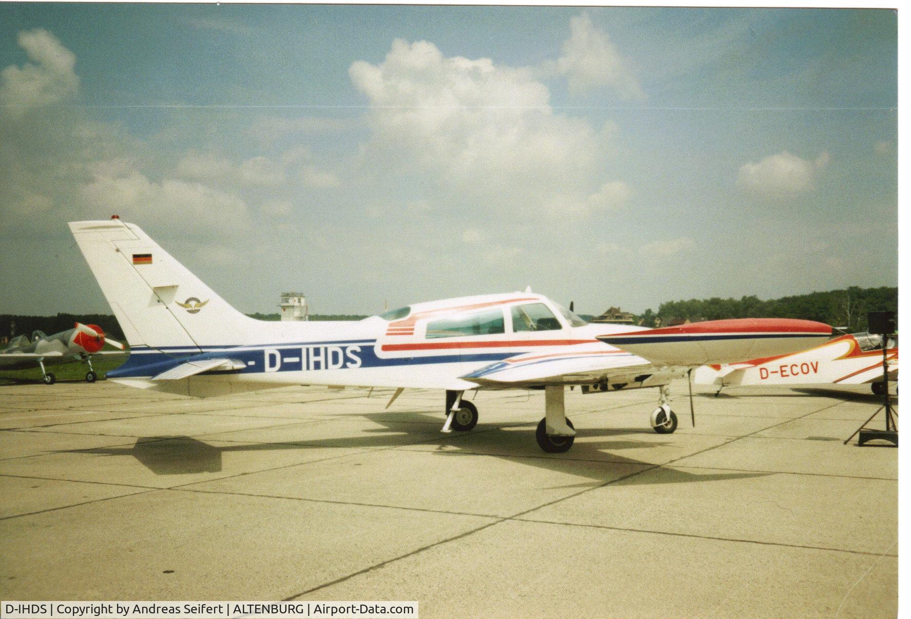 D-IHDS, Cessna 310R C/N 310R0658, Altenburg 1998