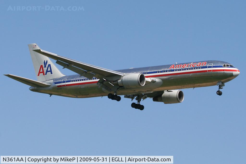 N361AA, 1988 Boeing 767-323 C/N 24042, Short final to 09L at Heathrow.