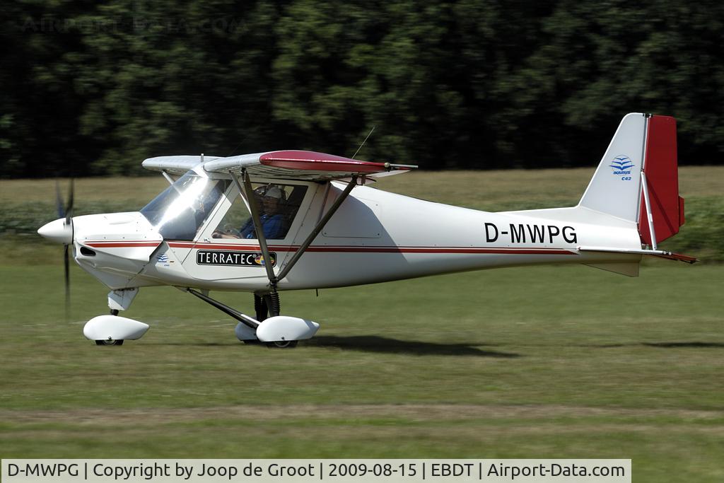 D-MWPG, 2005 Comco Ikarus C42 Cyclone C/N 9711-6055, arrival at Schaffen-Diest.