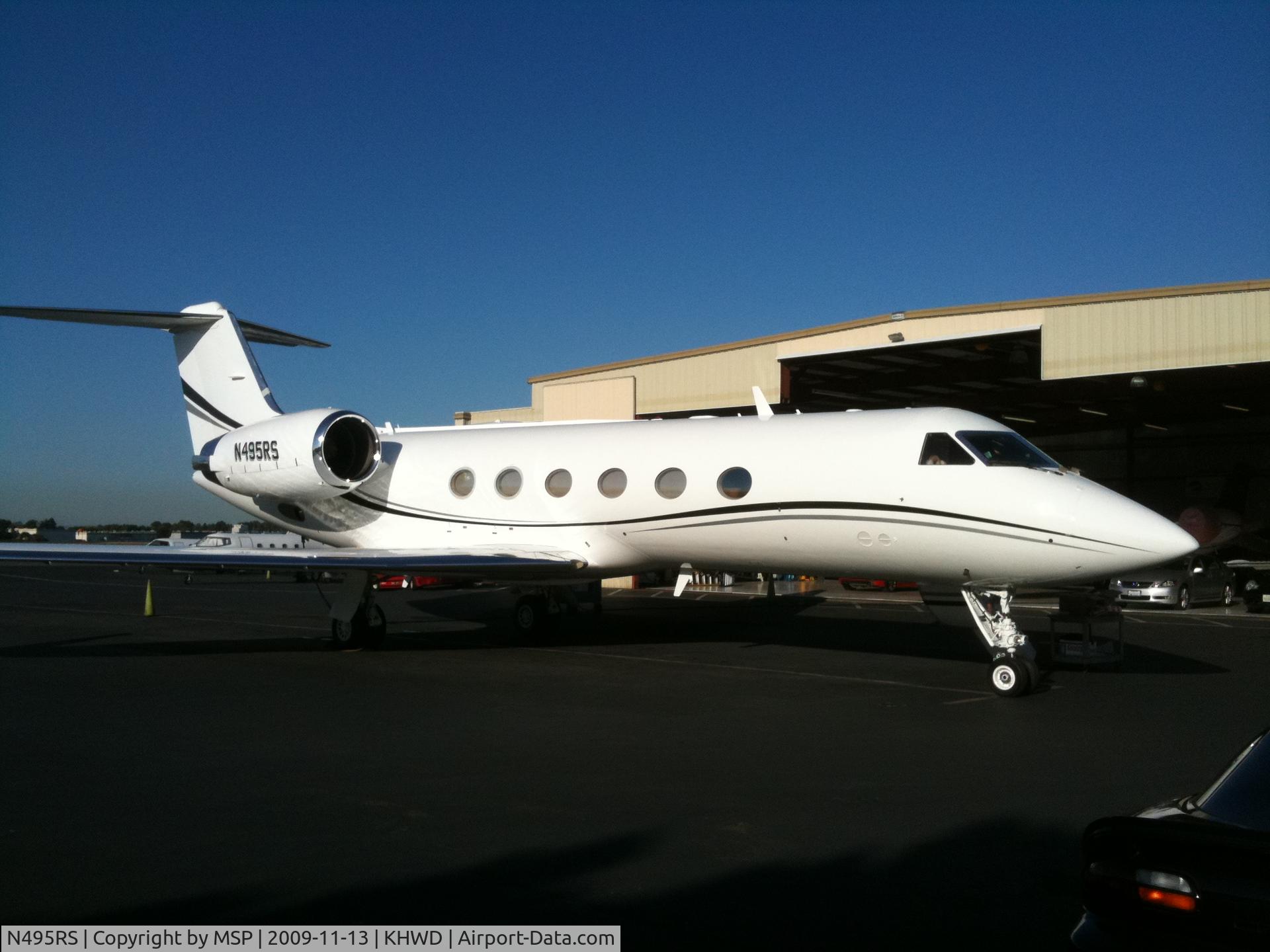 N495RS, 1991 Gulfstream Aerospace G-IV C/N 1161, nice new paint & engines