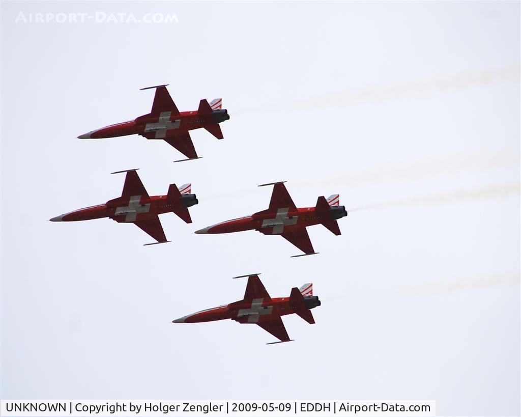 UNKNOWN, Northrop F-5E Tiger II C/N Not found, Patrouille Swiss at Hamburg sky