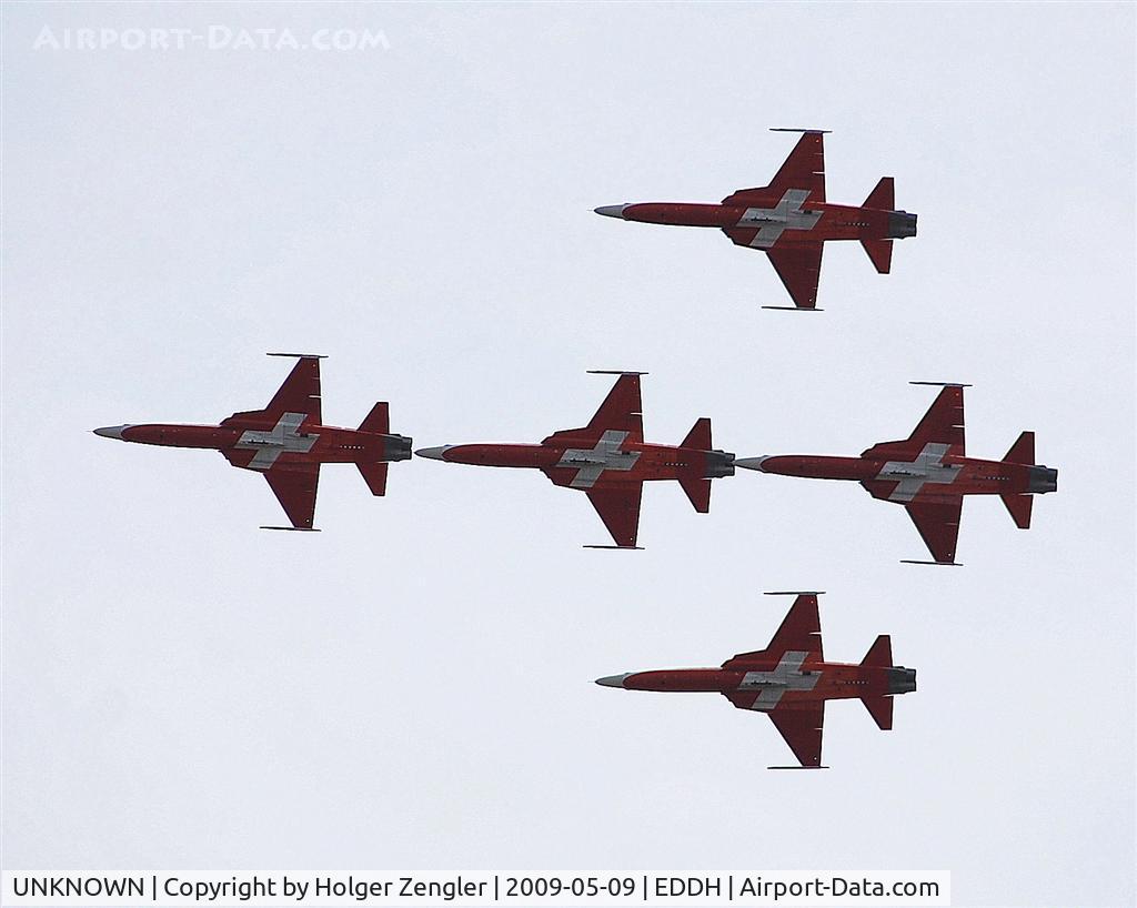 UNKNOWN, Northrop F-5E Tiger II C/N Not found, Patrouille Swiss at Hamburg sky