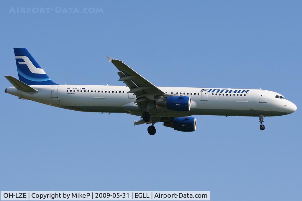 OH-LZE, 2003 Airbus A321-211 C/N 1978, Short final to 09L at Heathrow.