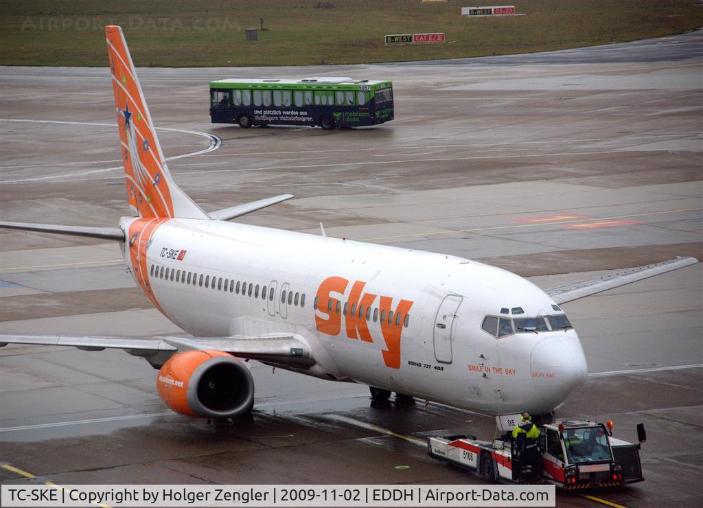 TC-SKE, 1992 Boeing 737-4Q8 C/N 25163, Pushed out for a trip to Izmir
