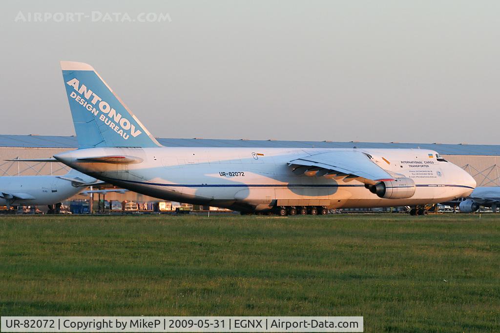 UR-82072, 1993 Antonov An-124-100 Ruslan C/N 9773053359136, Heading to the active prior to departure.