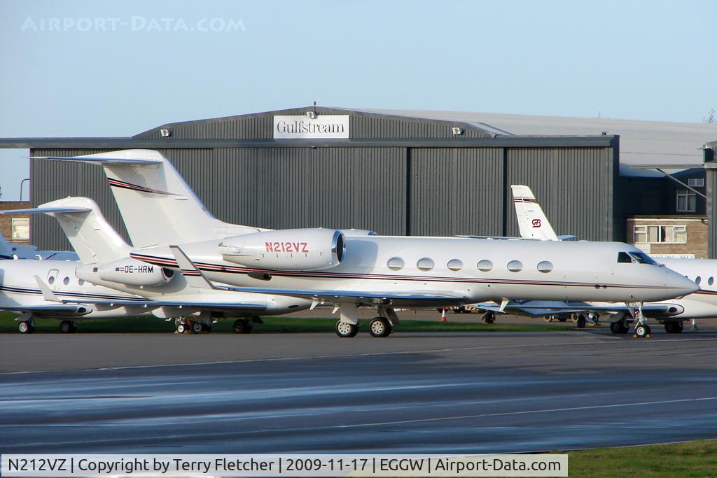 N212VZ, 2004 Gulfstream Aerospace G-IV (G400) C/N 1531, Gulfstream 400 at Luton