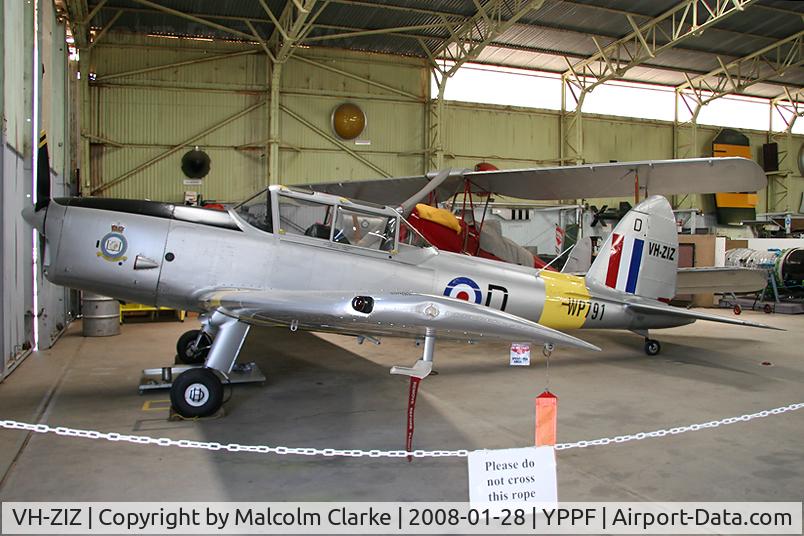 VH-ZIZ, 1952 De Havilland DHC-1 Chipmunk T.10 C/N C1/0683, De Havilland Canada DHC-1 MK 22A at Parafield, South Australia. Ex RAF WP976.
