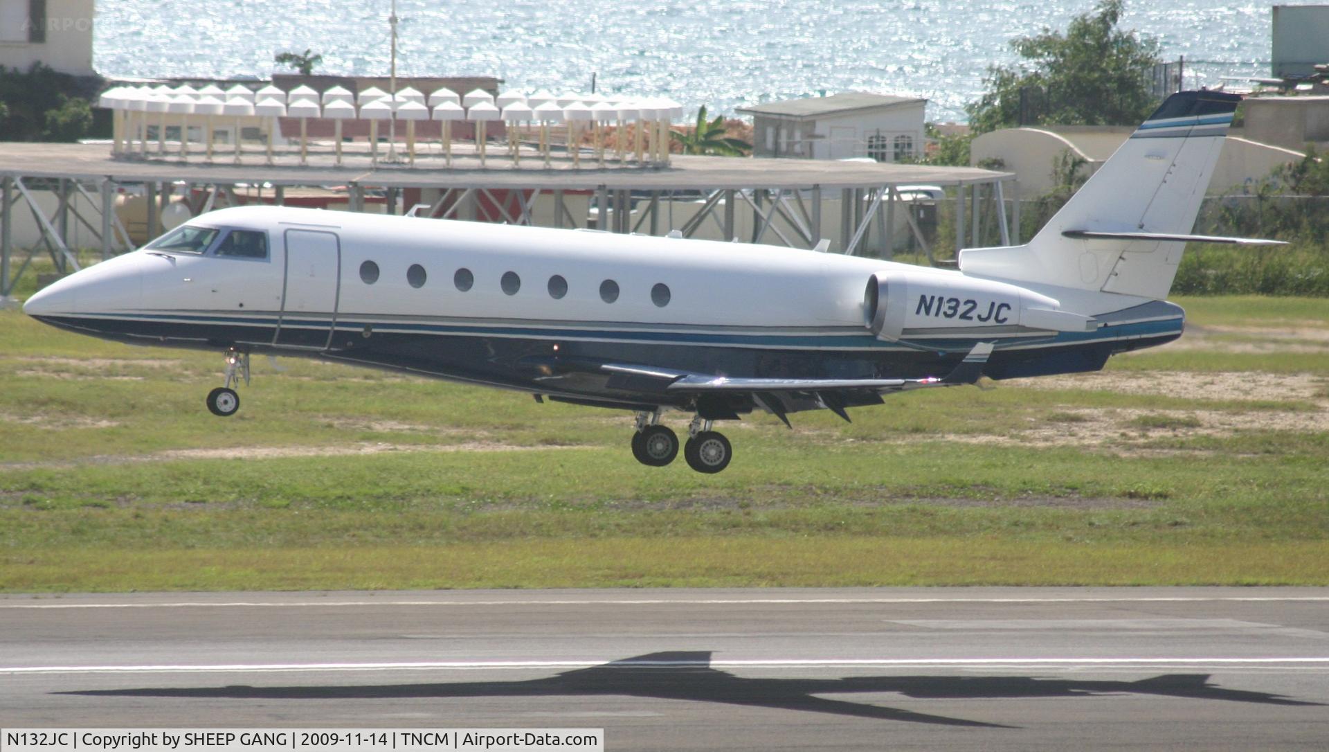 N132JC, 2001 Israel Aircraft Industries IAI-1126 Galaxy C/N 039, in the glide slope to tncm