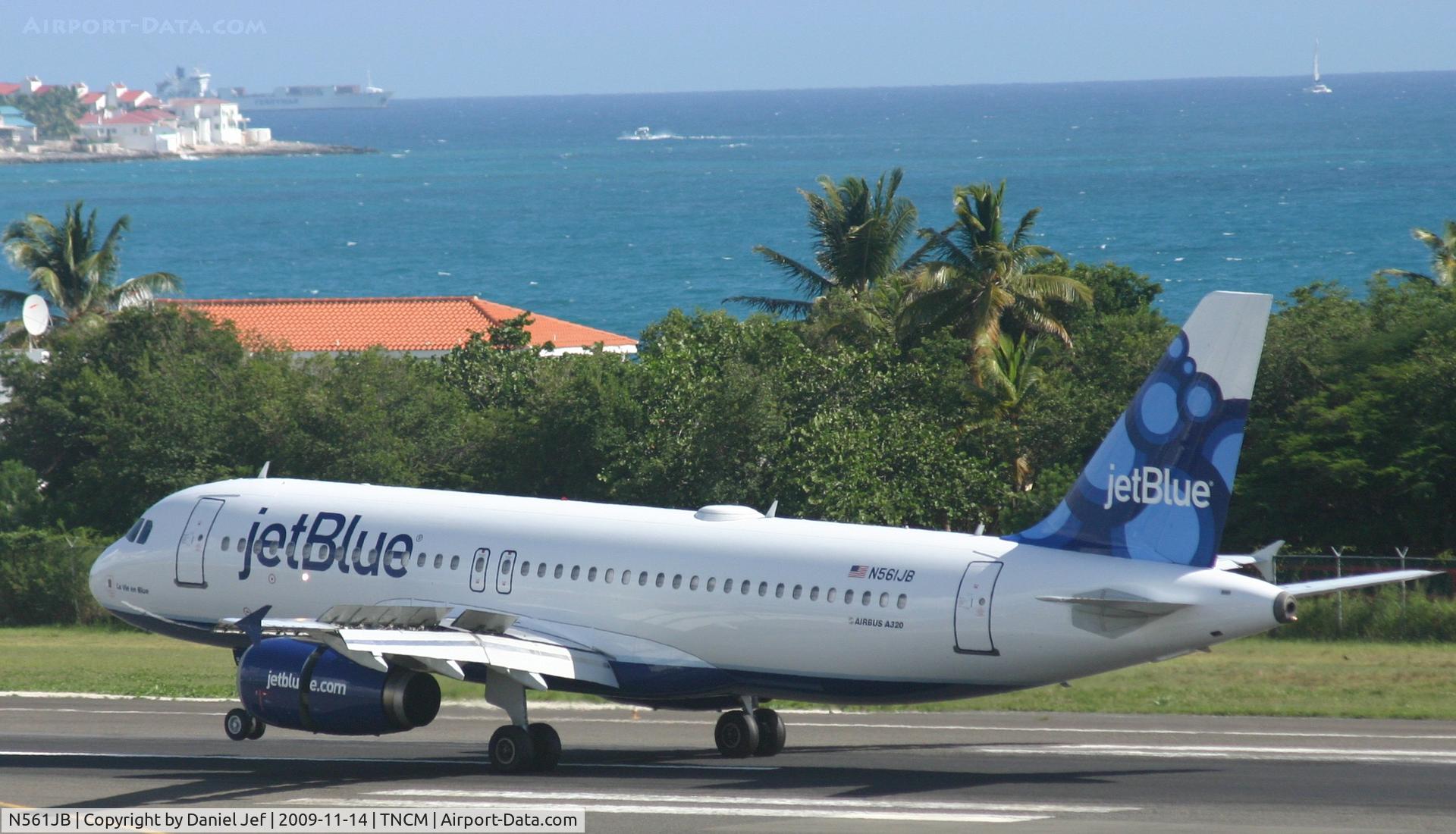 N561JB, 2003 Airbus A320-232 C/N 1927, Jet blue just landed at tncm