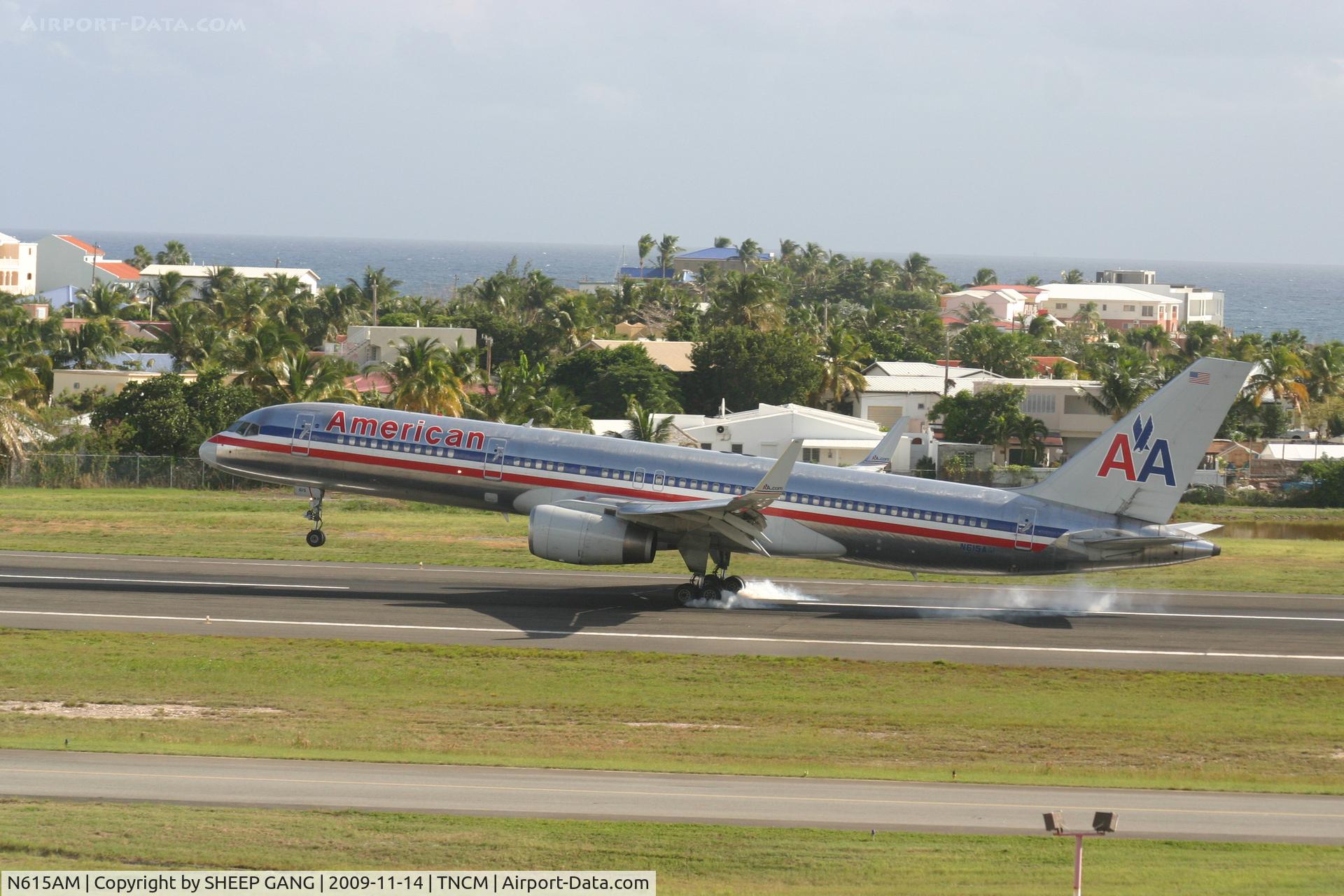 N615AM, 1989 Boeing 757-223 C/N 24491, N615am american airlines doing there thing