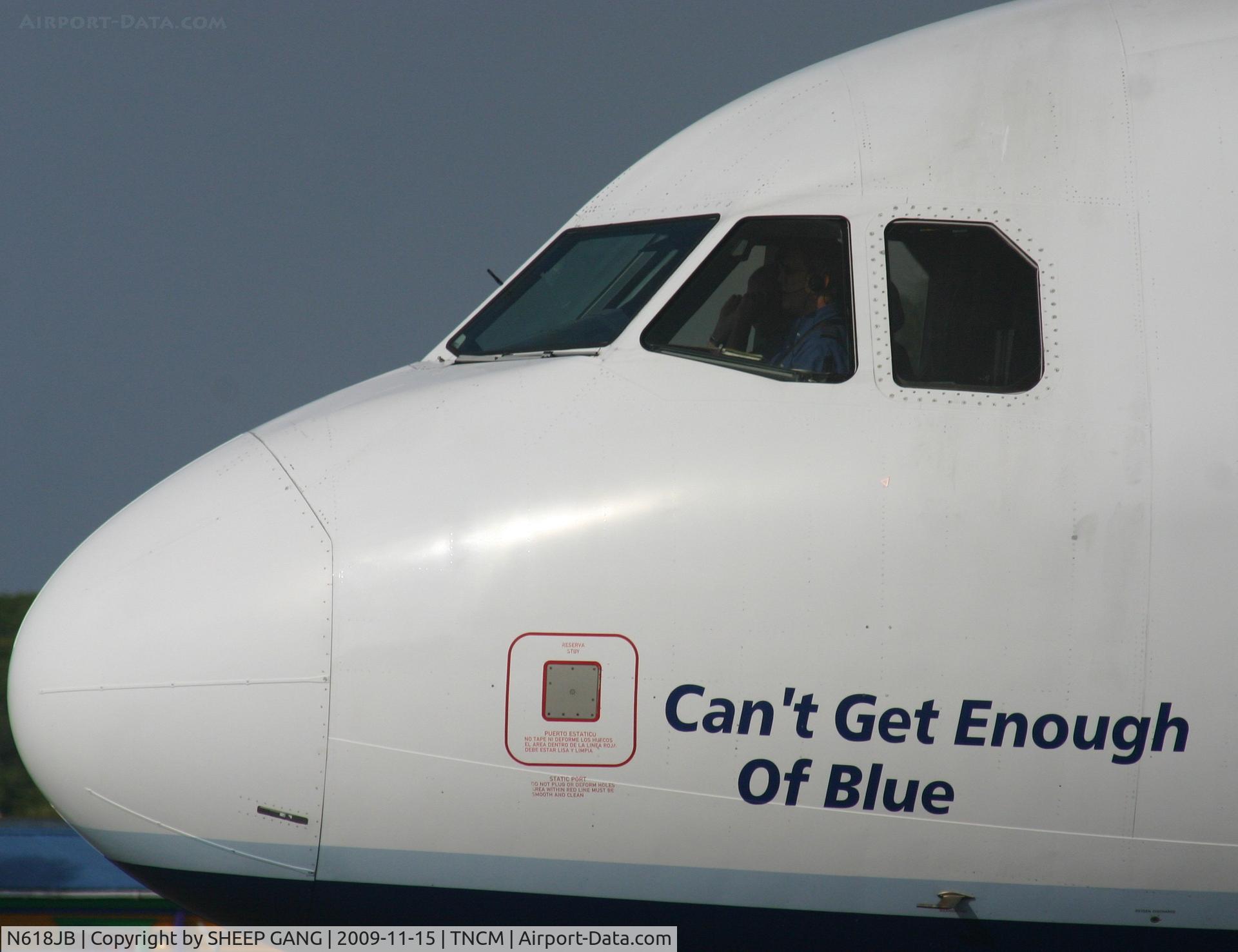 N618JB, 2005 Airbus A320-232 C/N 2489, Close up