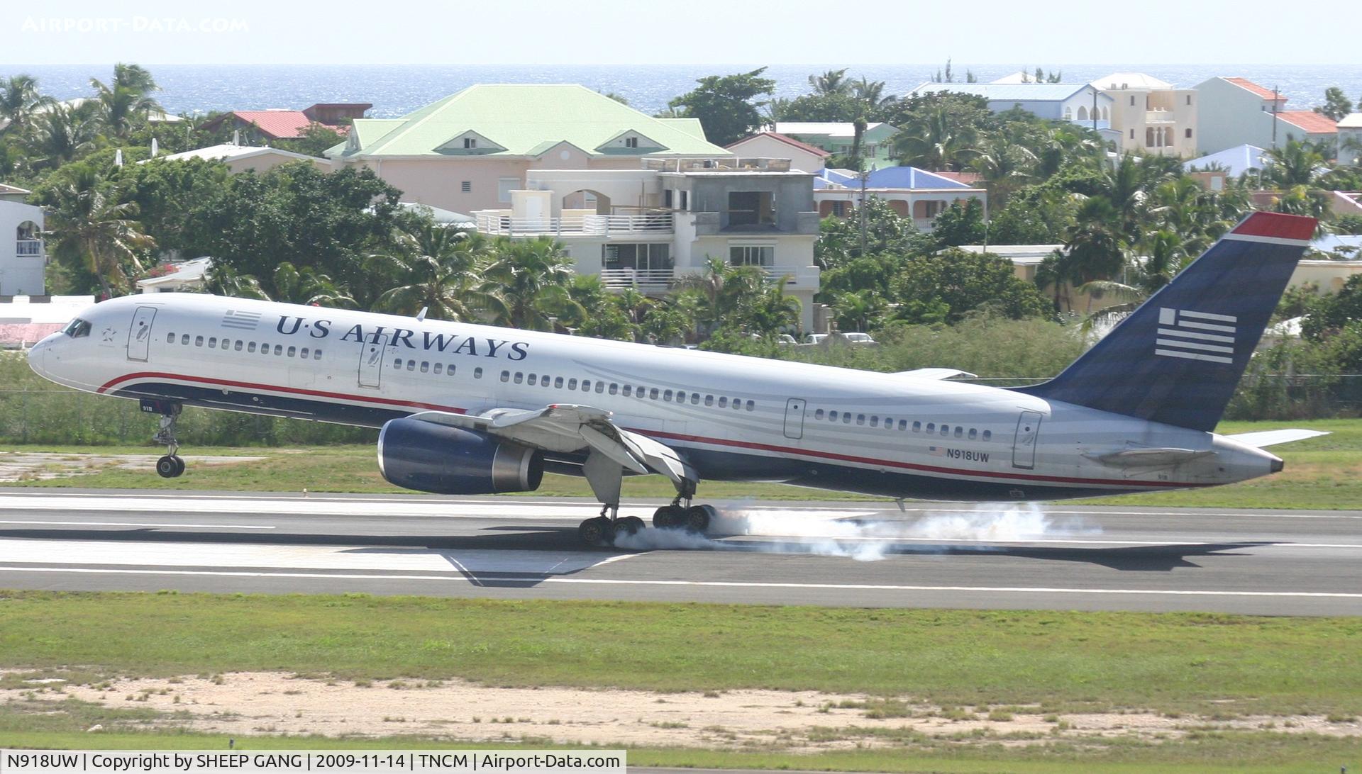 N918UW, 1982 Boeing 757-225 C/N 22196, Landing at tncm