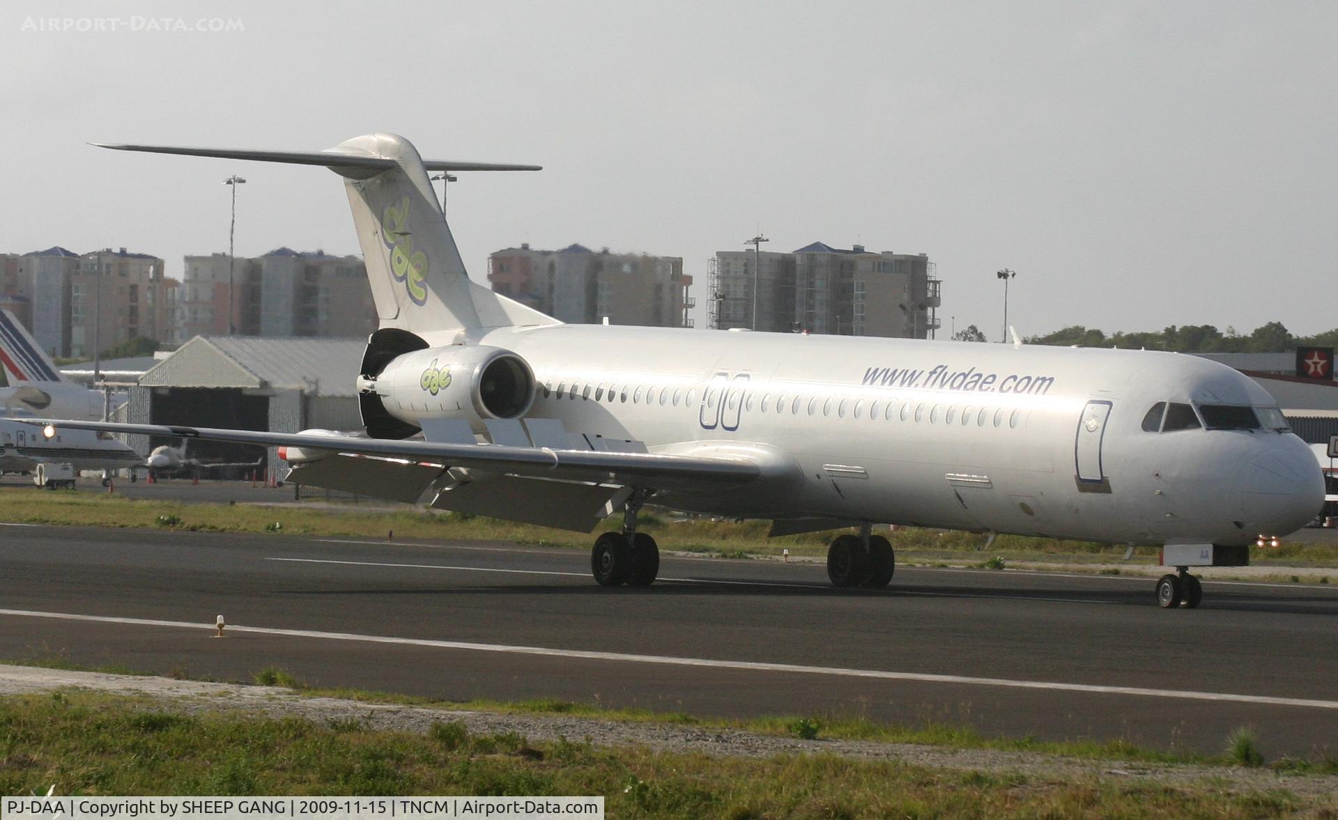 PJ-DAA, 1990 Fokker 100 (F-28-0100) C/N 11310, DAE just  laanded at tncm