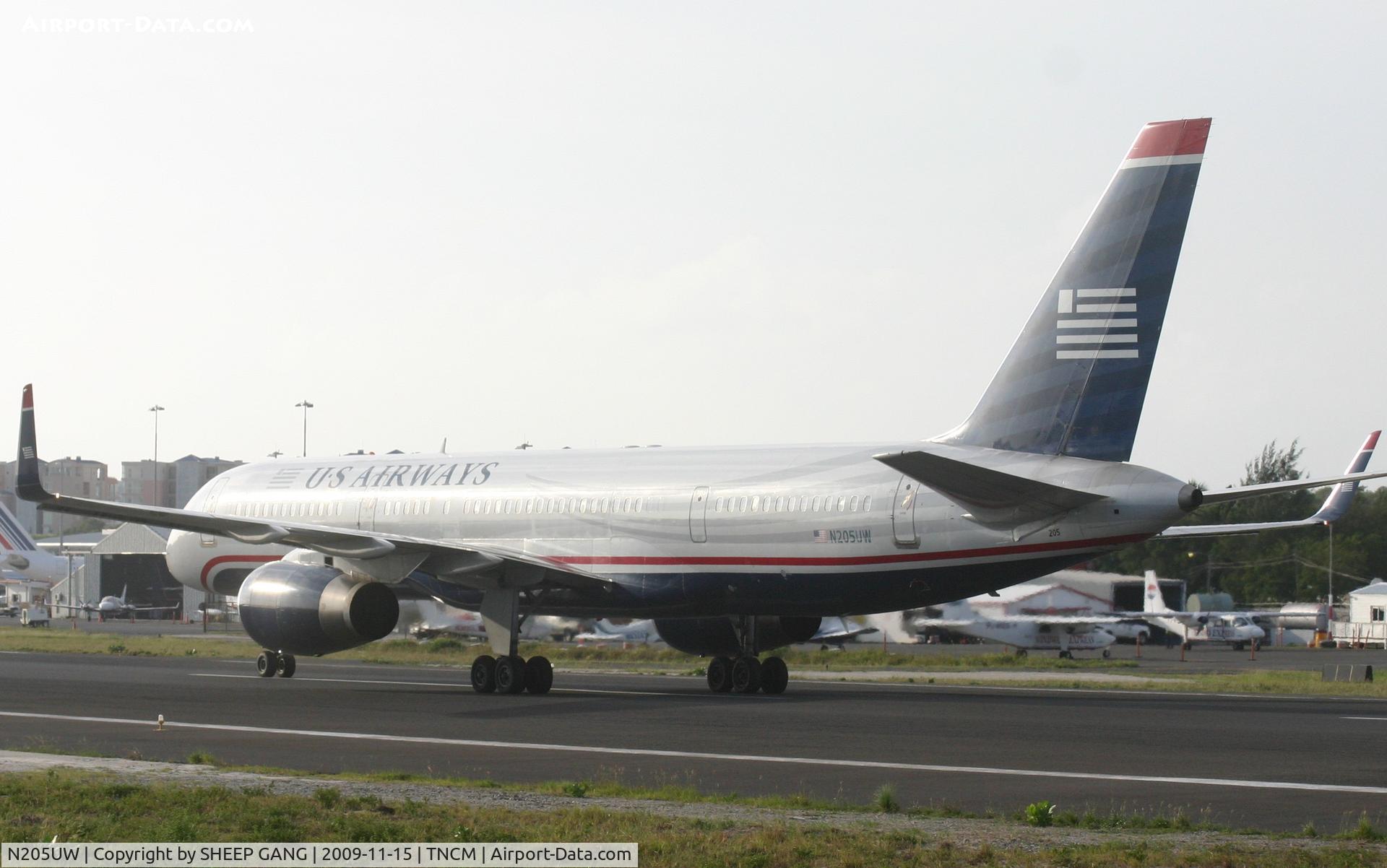 N205UW, 2000 Boeing 757-23N C/N 30887, Back tracking 28