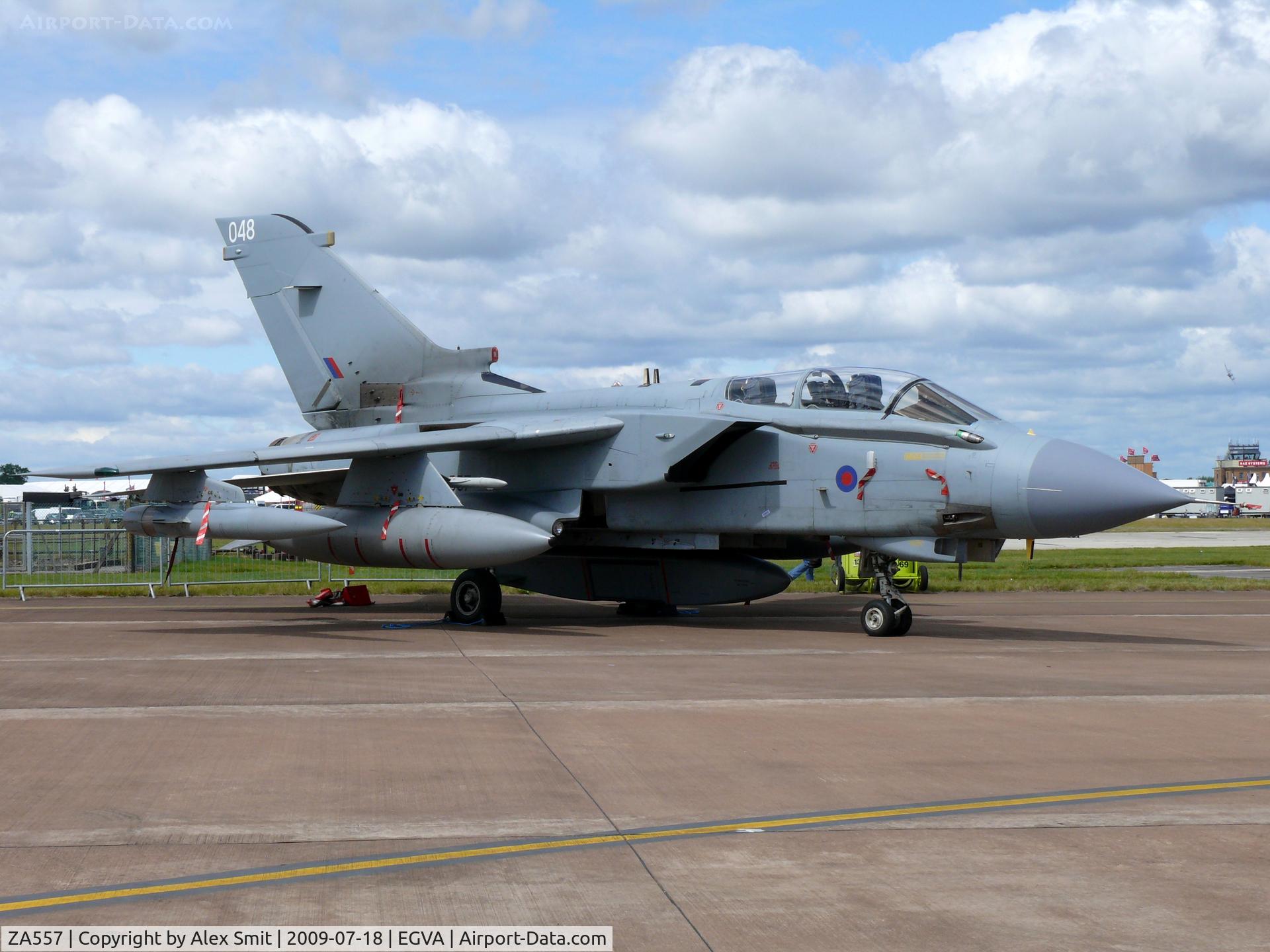 ZA557, 1981 Panavia Tornado GR.4 C/N 077/BS021/3041, Panavia Pa200 Tornado Gr4 ZA557/048 Royal Air Force