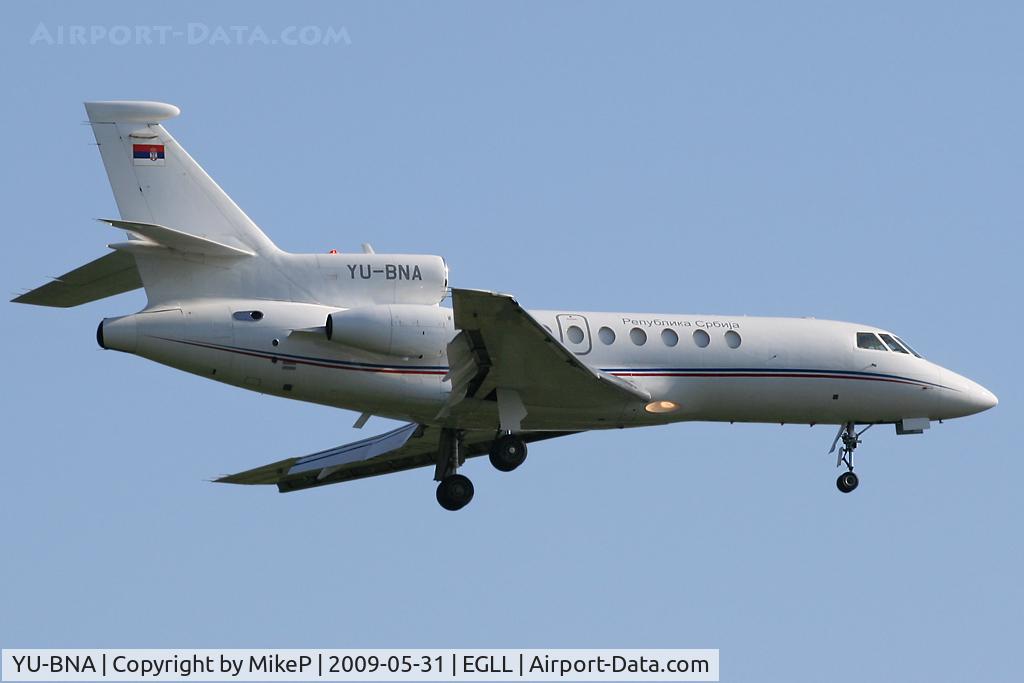 YU-BNA, 1981 Dassault Falcon 50 C/N 43, Short final to Runway 9L at Heathrow.