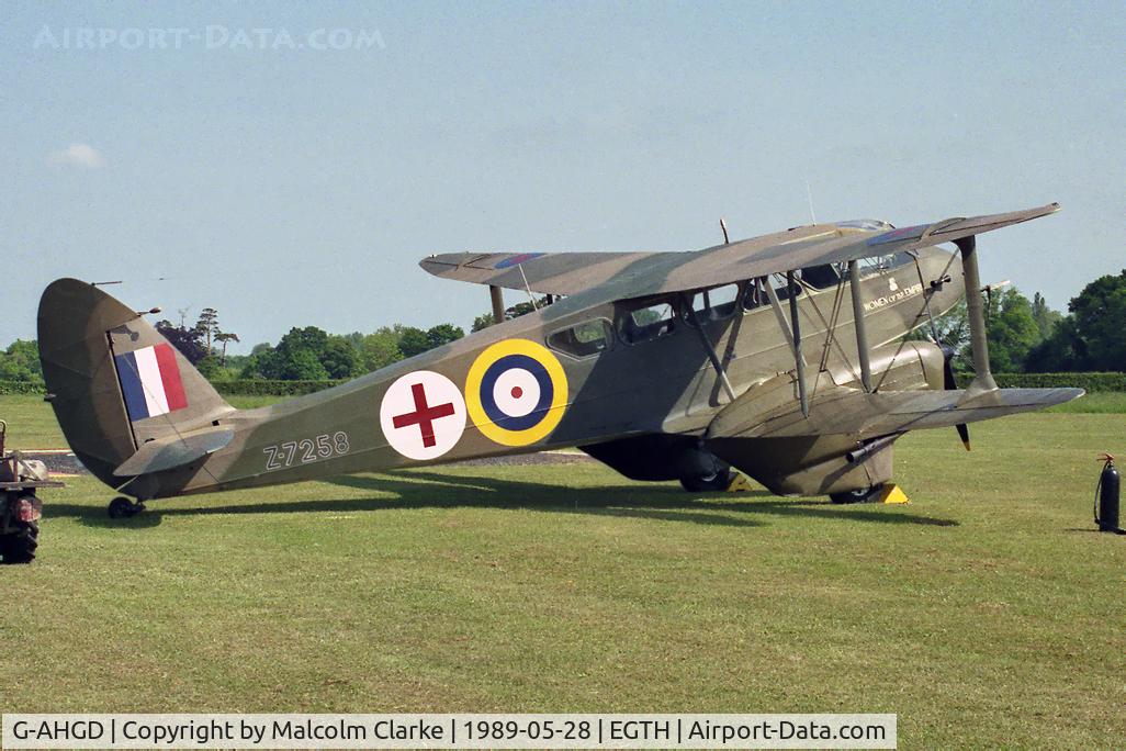 G-AHGD, 1945 De Havilland DH-89A Dominie/Dragon Rapide C/N 6862, De Havilland DH-89A Dominie. 'Women of the Empire' at Old Warden's De Havilland Day in 1989.