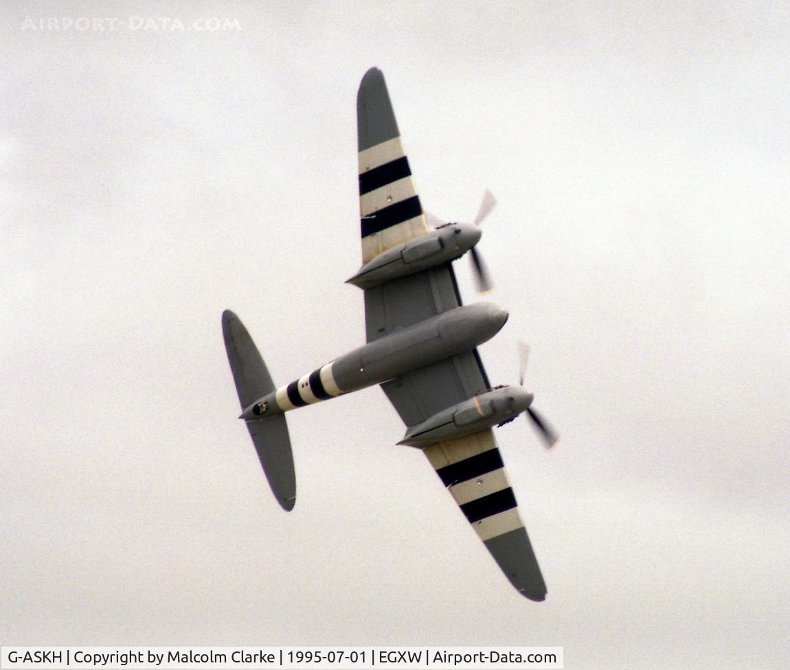 G-ASKH, 1965 De Havilland DH98 Mosquito T.3 C/N RR299, De Havilland DH-98 Mosquito T3.  at the RAF Waddington Air Show in 1995. Later destroyed in a tragic accident.