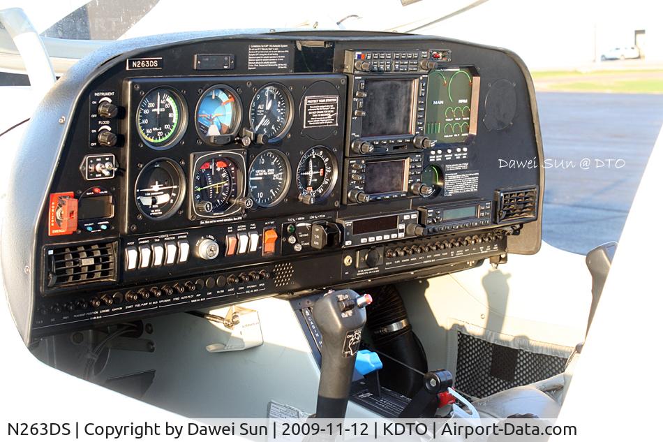 N263DS, Diamond DA-40 Diamond Star C/N 40.263, denton