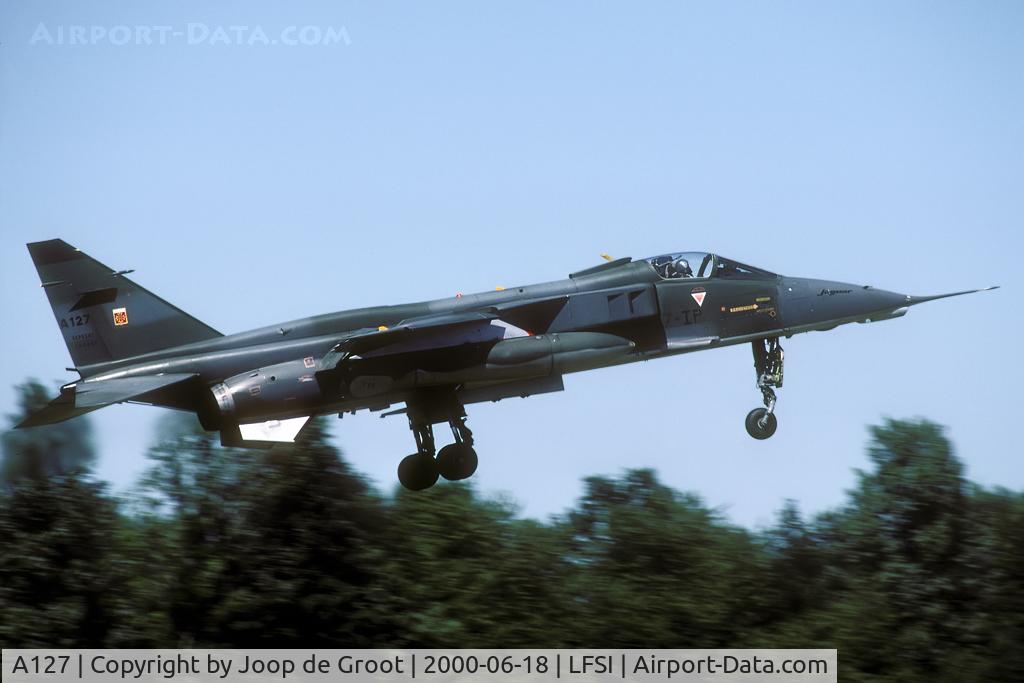 A127, Sepecat Jaguar A C/N A127, One of many Jaguars buzzing around during the St.Dizier portes ouvertes.