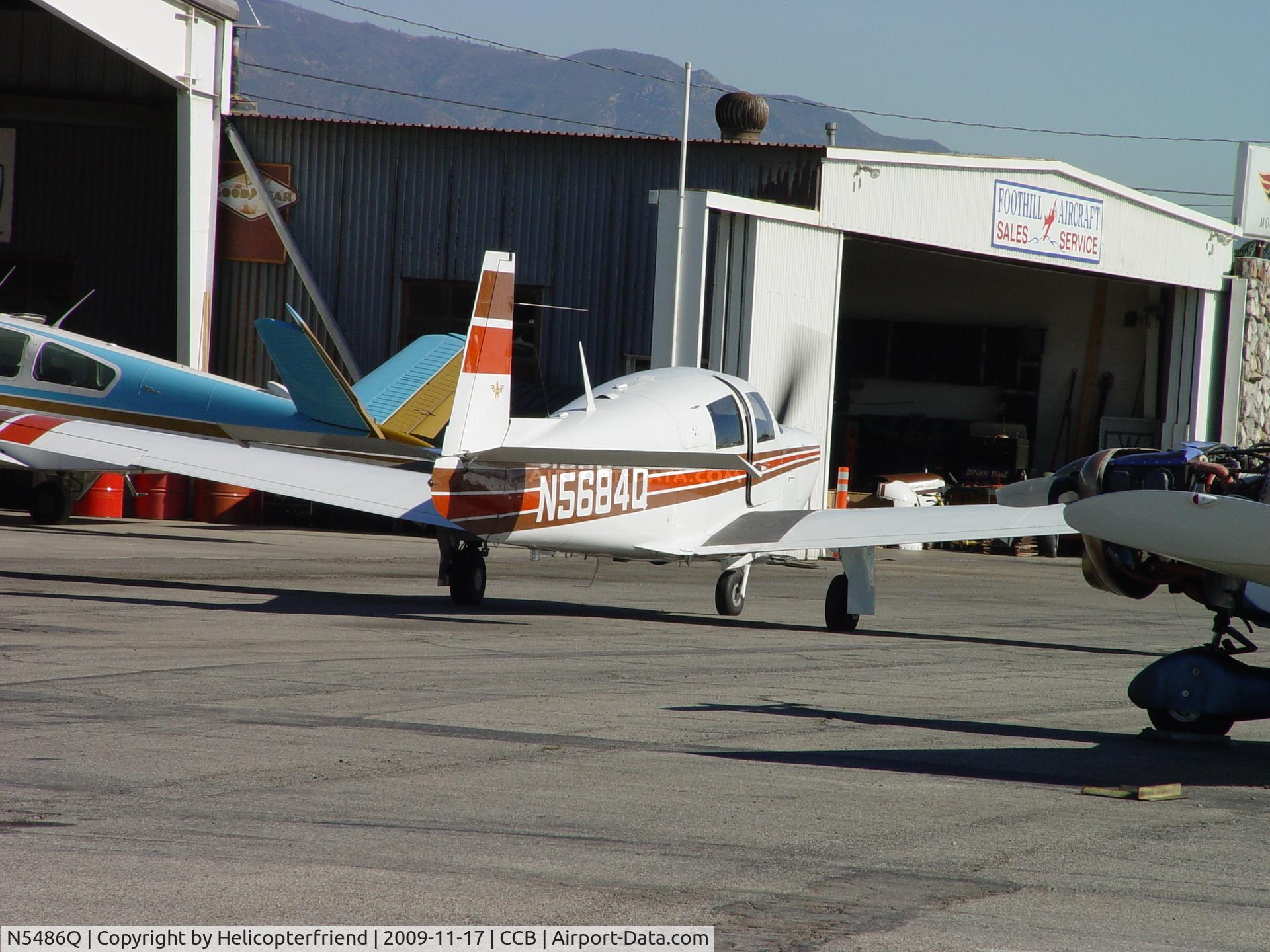 N5486Q, 1972 Cessna 150L C/N 15073386, Taxiing to Foothill Aircraft Sales and Service bay